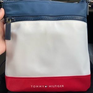 NWT Tommy Hilfiger Crossbody Bag